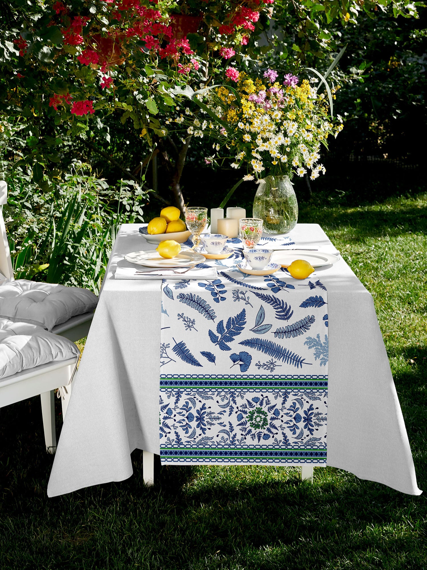 Скатерть-дорожка Унисон Blue leaves 0