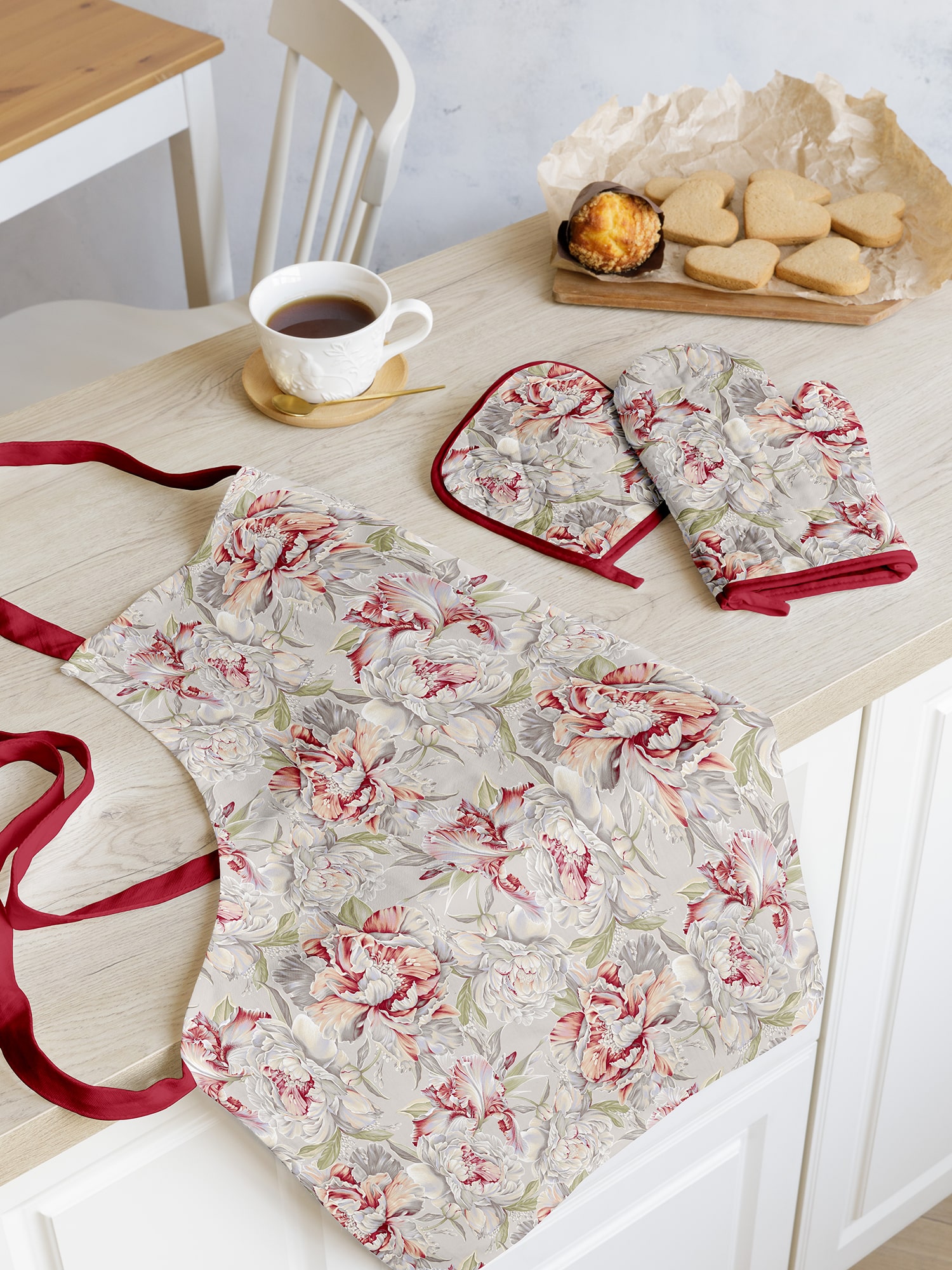 Кухонный комплект (фартук + прихватка + прихватка-рукавица) "Душистый пион", Mia Cara 0