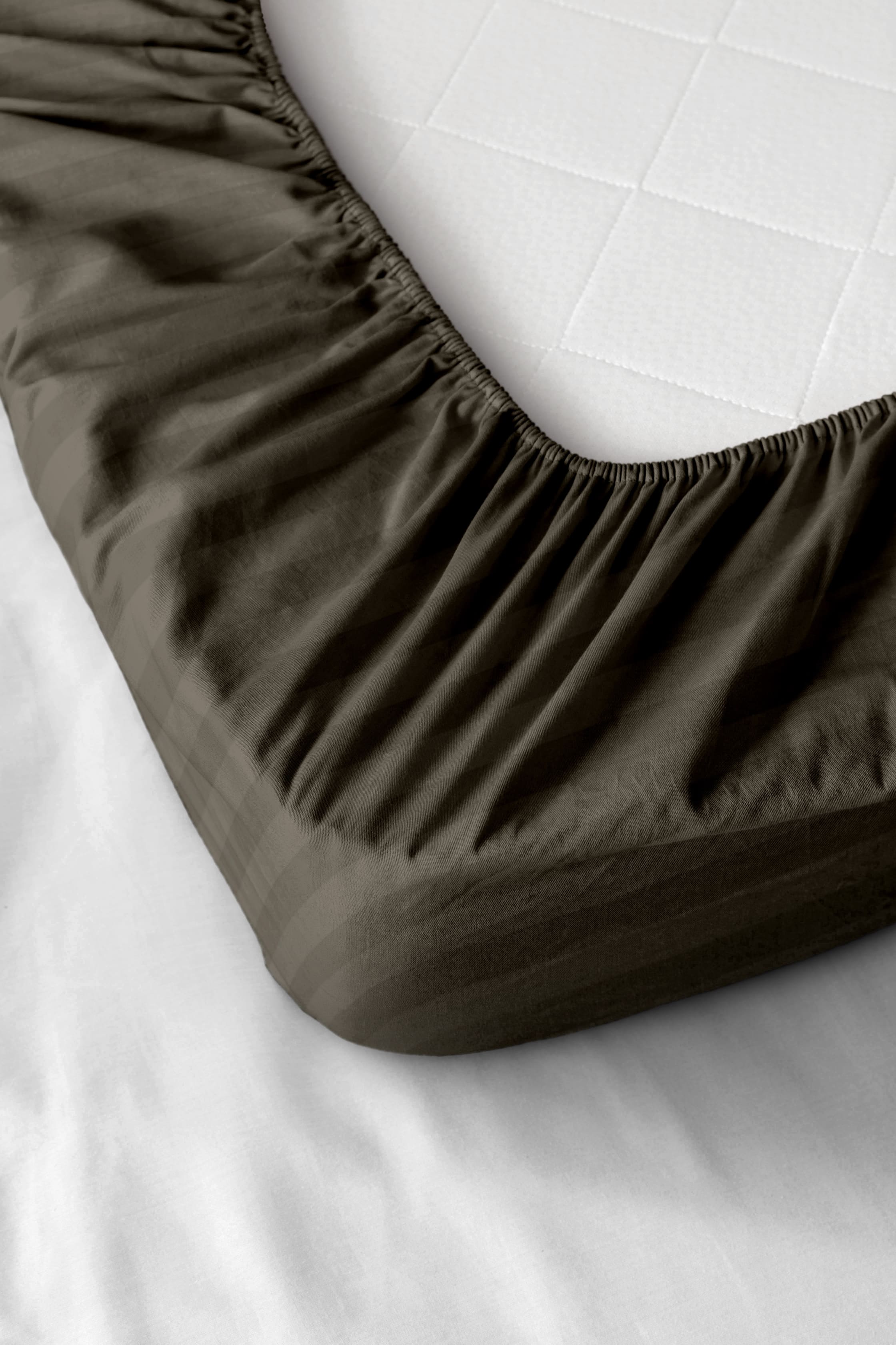 Простыня на резинке Унисон Древесный уголь 2