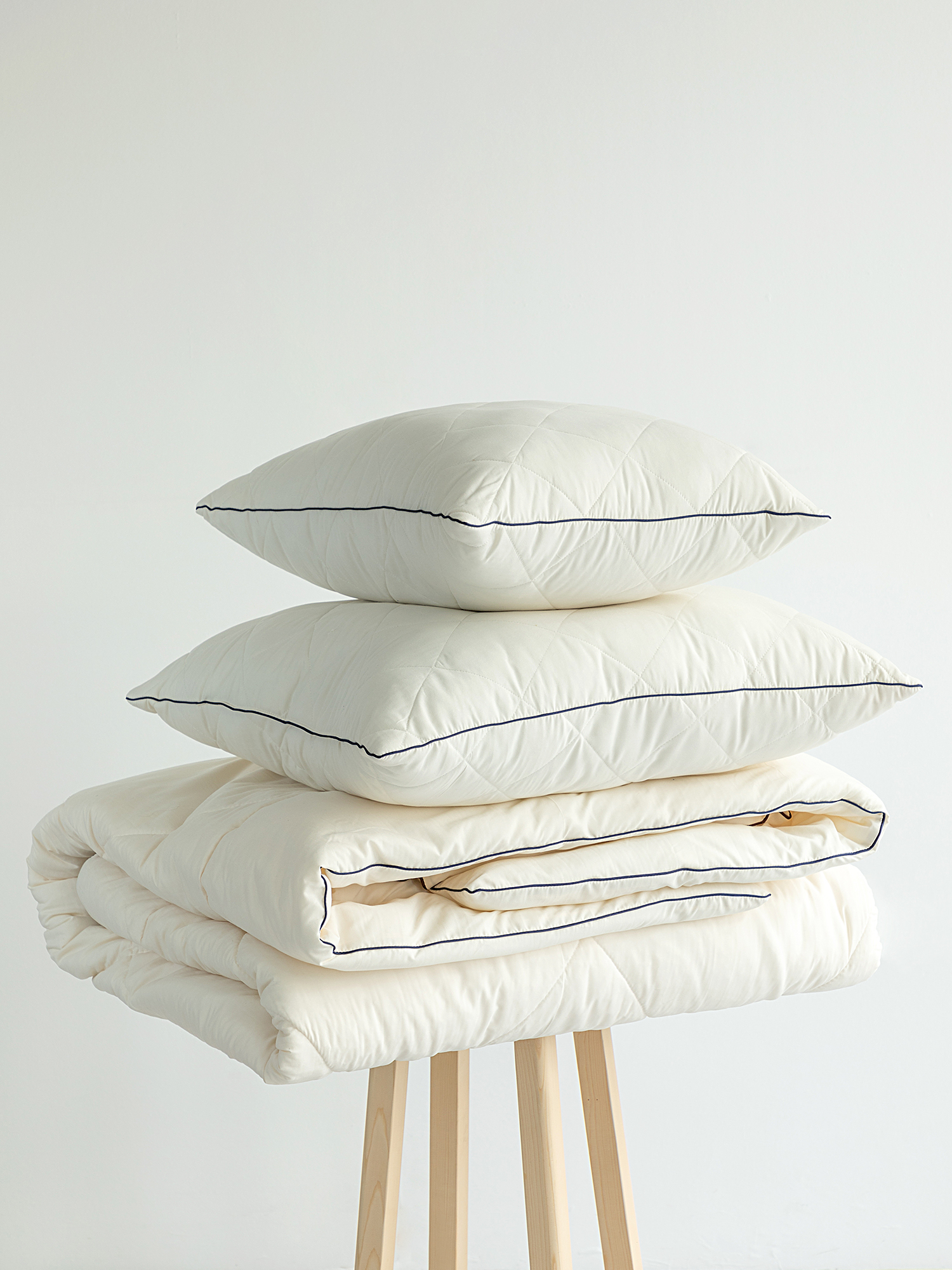 Подушка Creative, овечья шерсть, Унисон 5