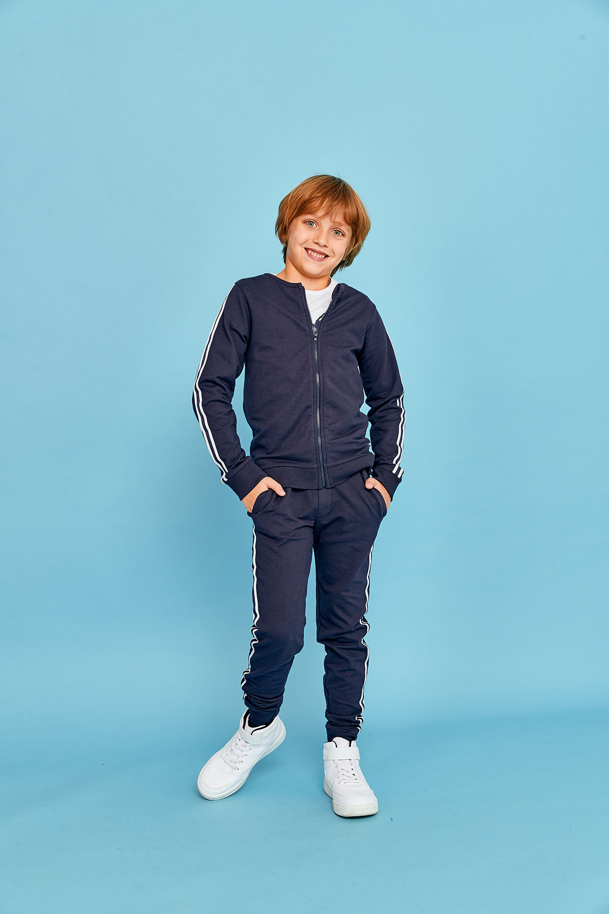 Костюм: футболка, толстовка на молнии и спортивные брюки, Juno 1