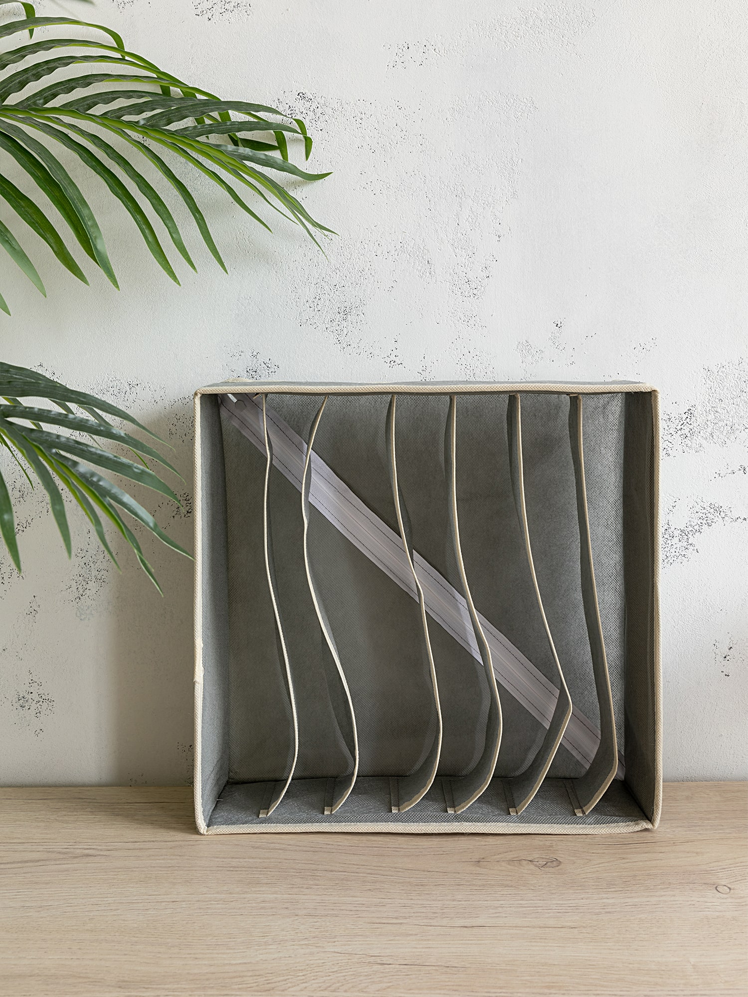 Коробки и органайзеры для хранения 6