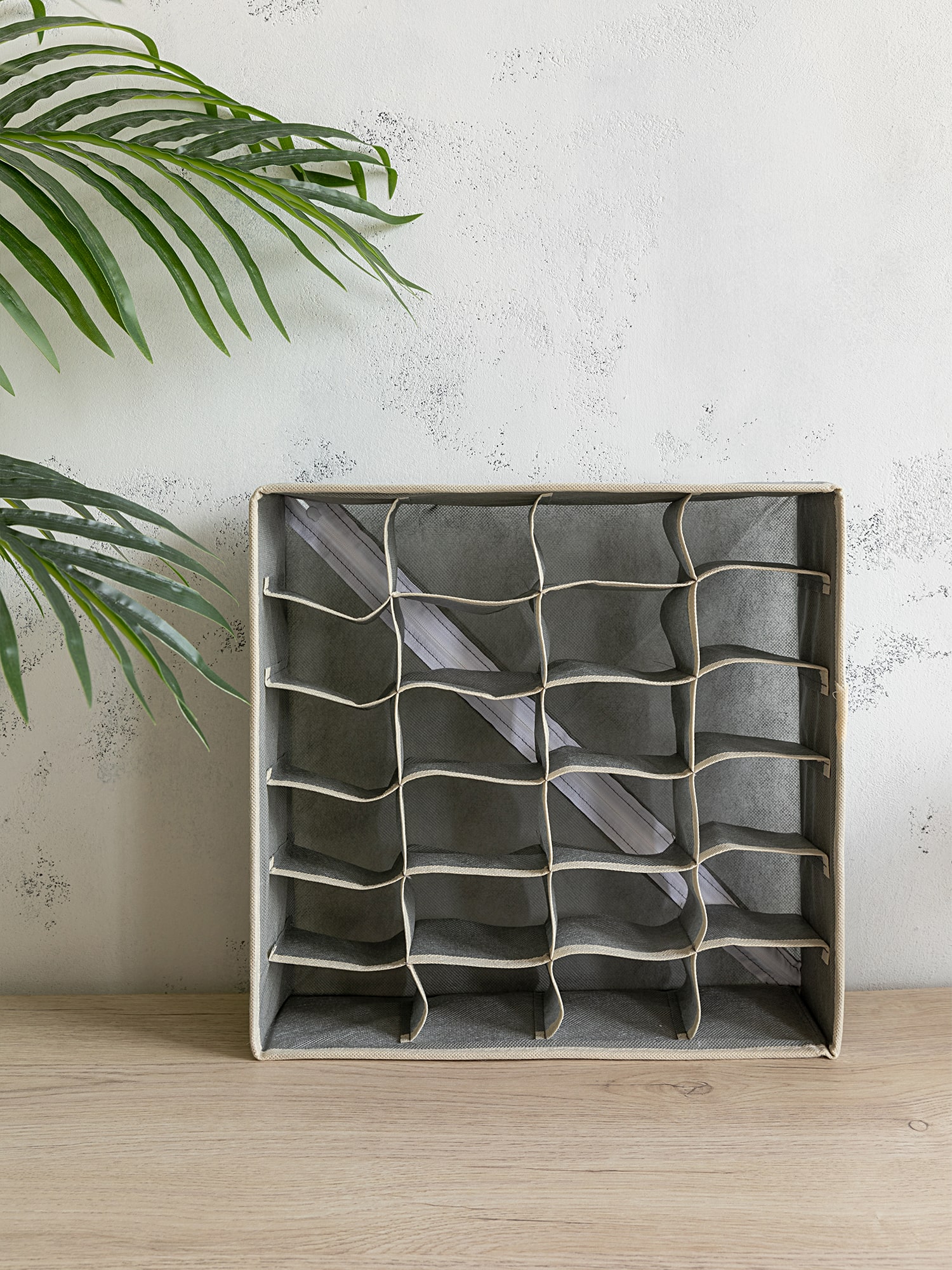 Коробки и органайзеры для хранения 7