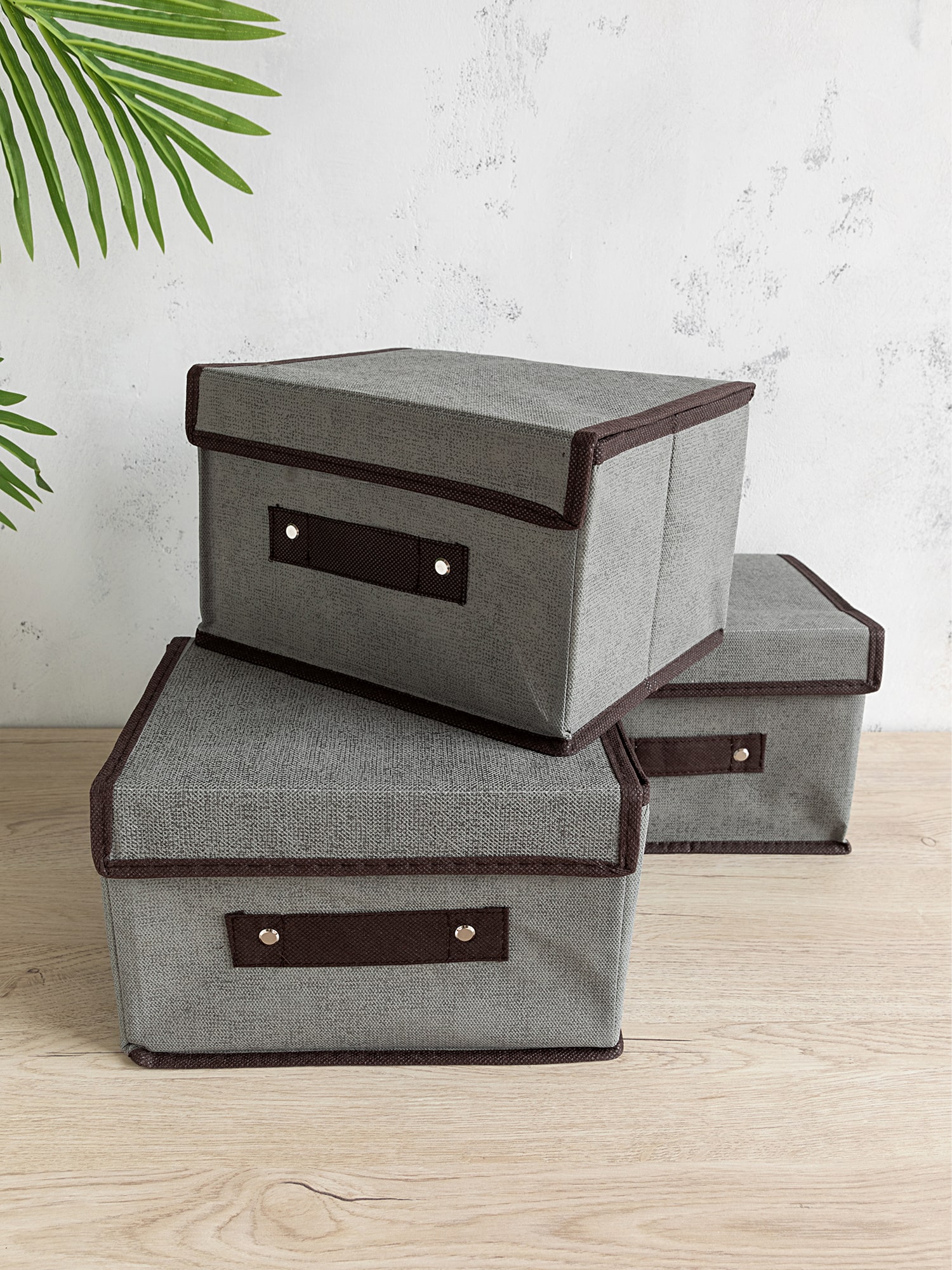 Коробки и органайзеры для хранения 0