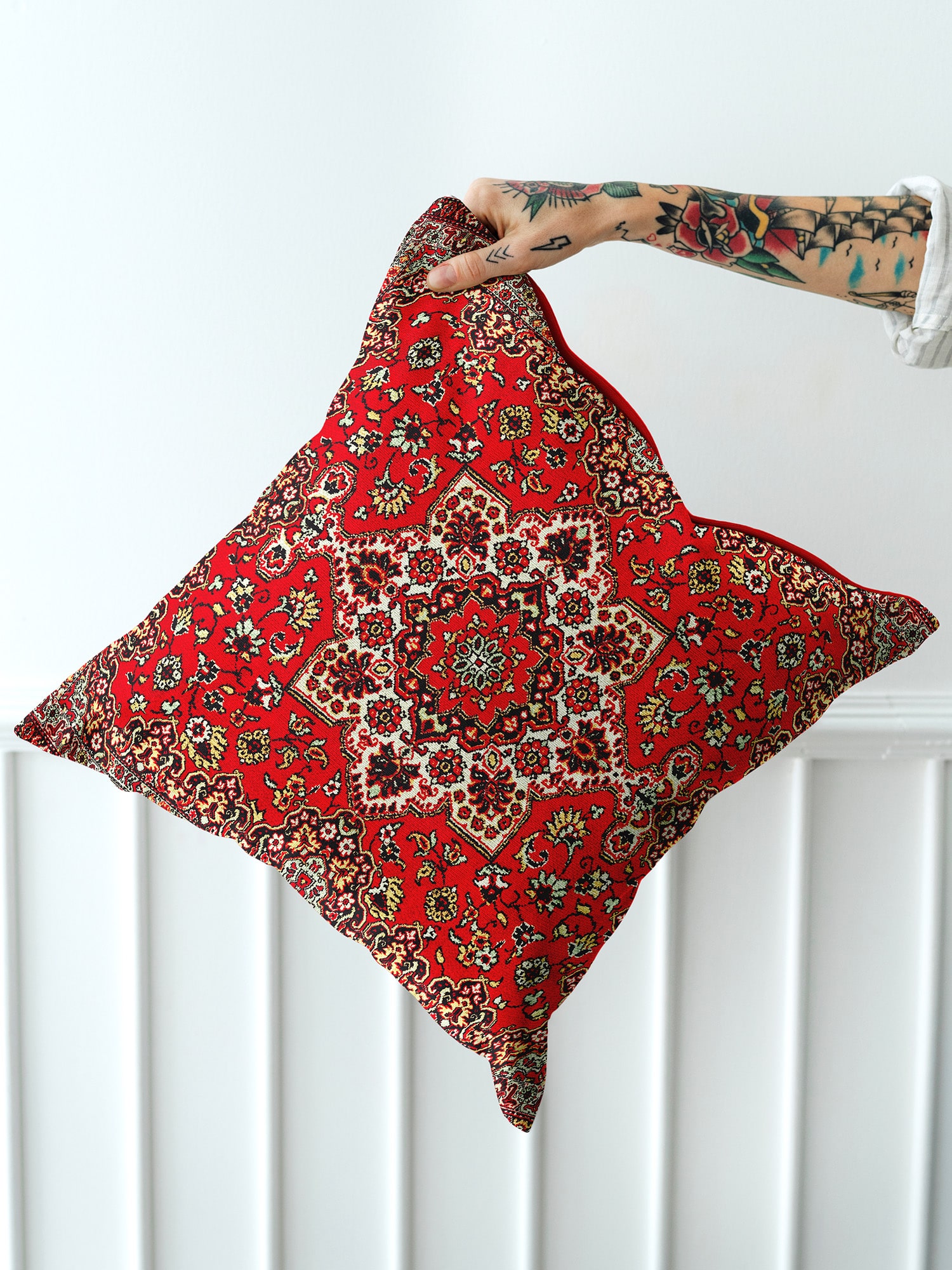 Подушка декоративная Crazy Getup Carpet 0