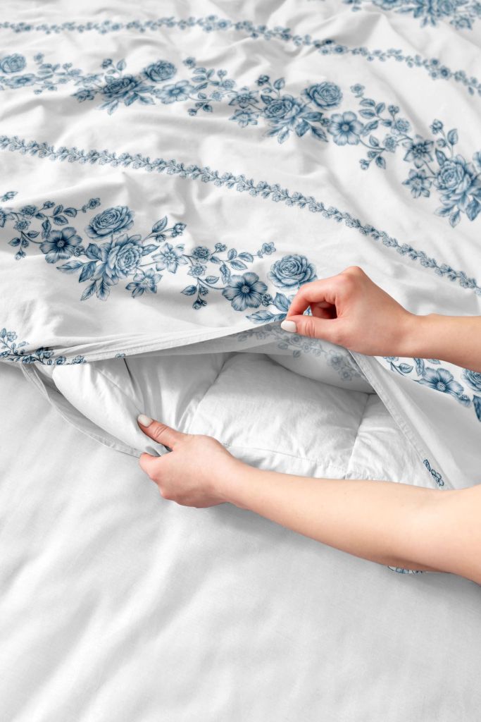 37218-1 Фарфоровое очарование Пододеяльник Прорезь (1).jpg 37218-1 Фарфоровое очарование Пододеяльник Прорезь (1).jpg